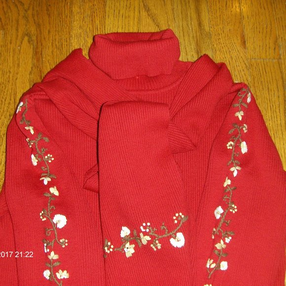 RELATIVITY Women's Vintage Red Sweater SIZE PETITE MEDIUM - Picture 3 of 12